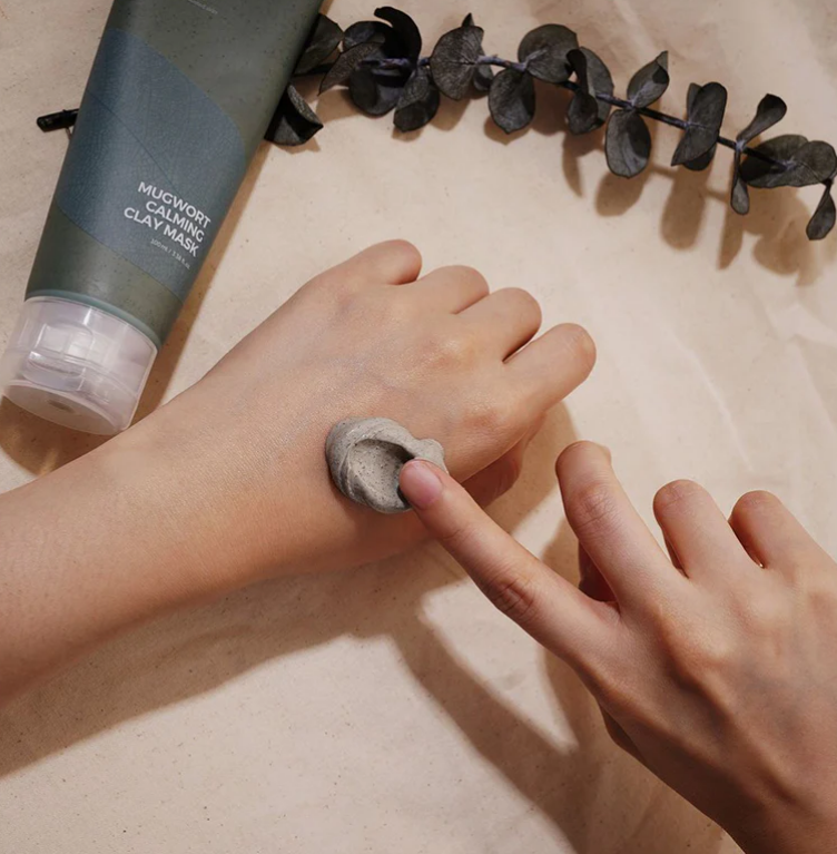 Isntree - Real Mugwort Calming Clay Mask