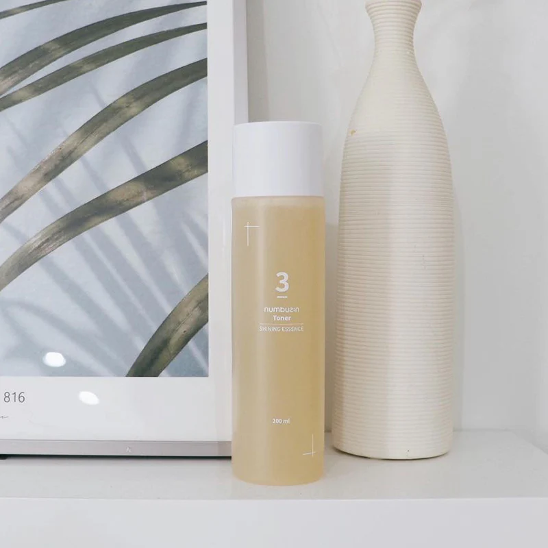 Numbuzin – No.3 Super Glowing Essence Toner (200ml)
